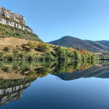 La Vie Du Bief Bed & Breakfast Bolozon Bagian luar foto