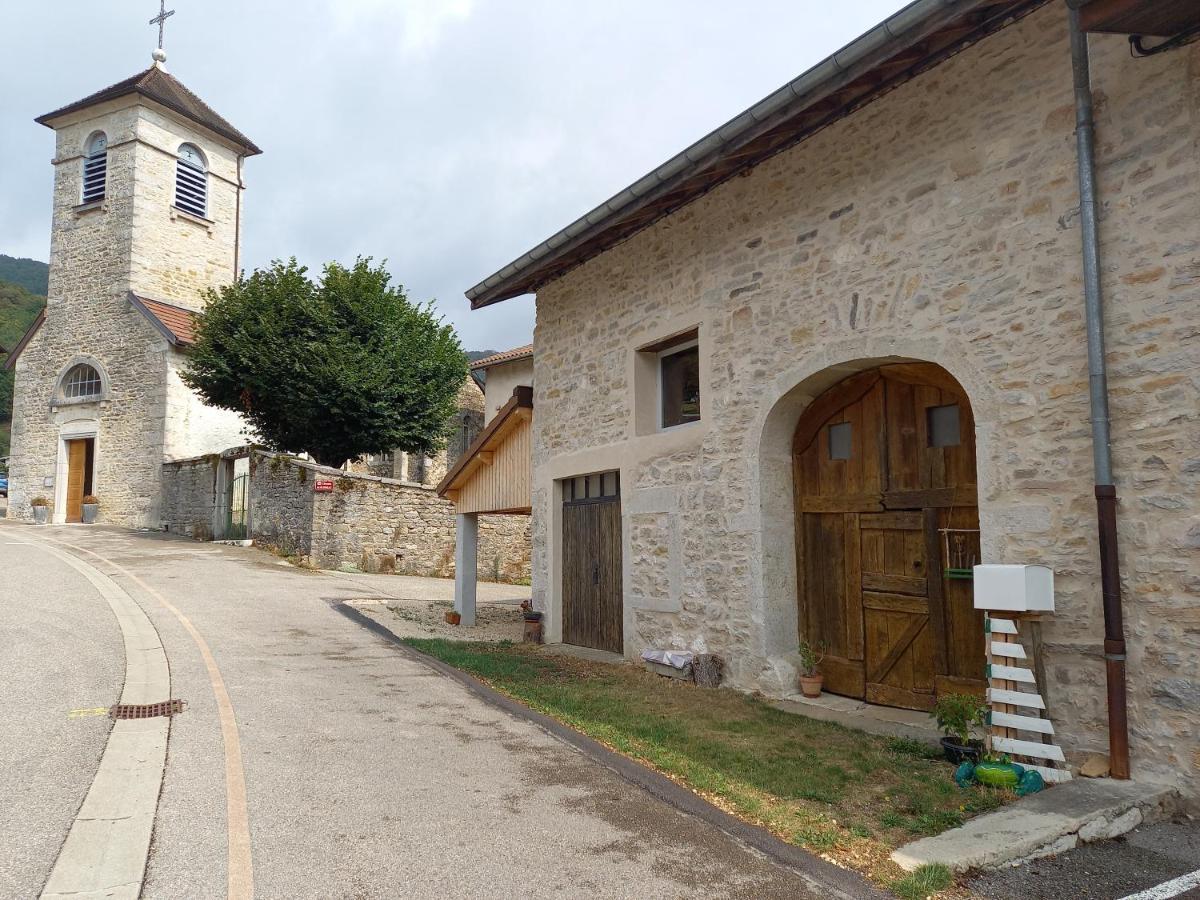 La Vie Du Bief Bed & Breakfast Bolozon Bagian luar foto