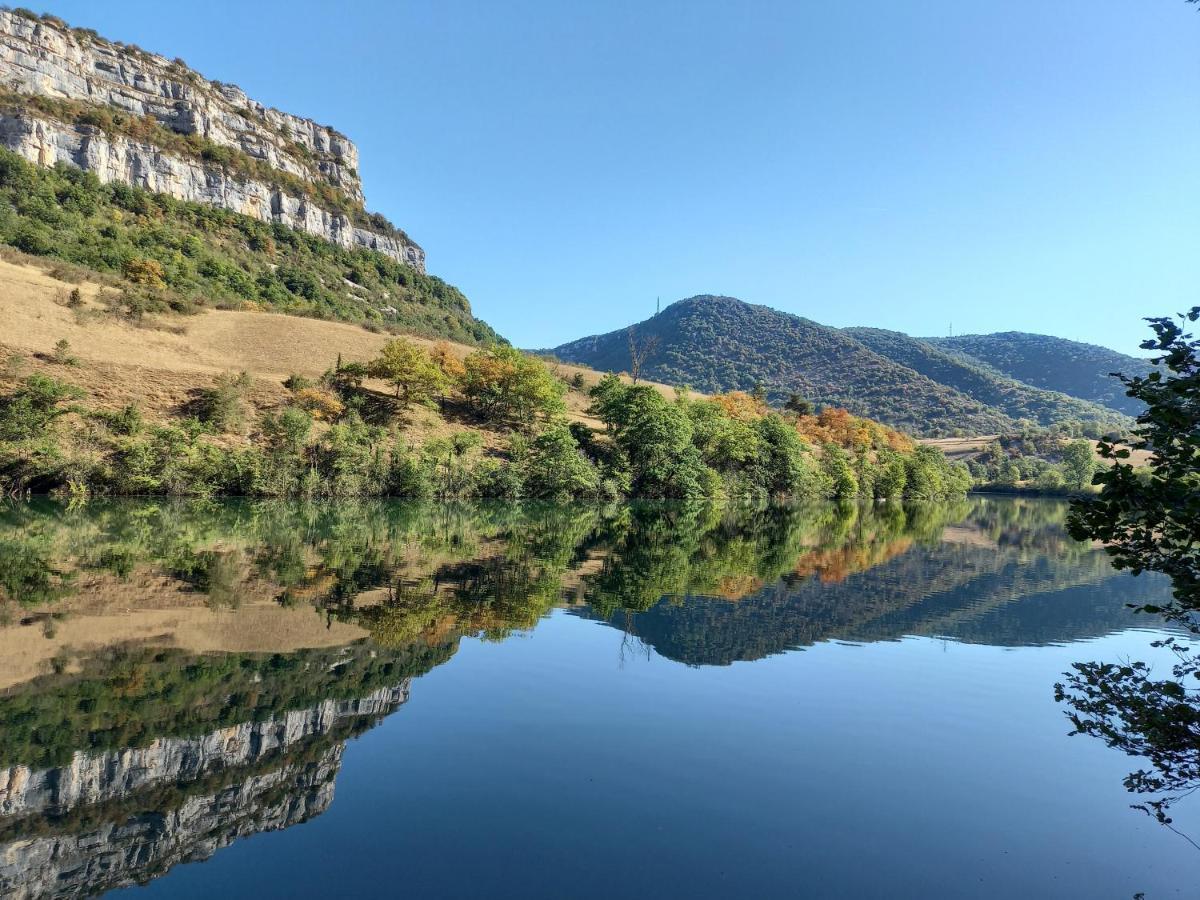 La Vie Du Bief Bed & Breakfast Bolozon Bagian luar foto